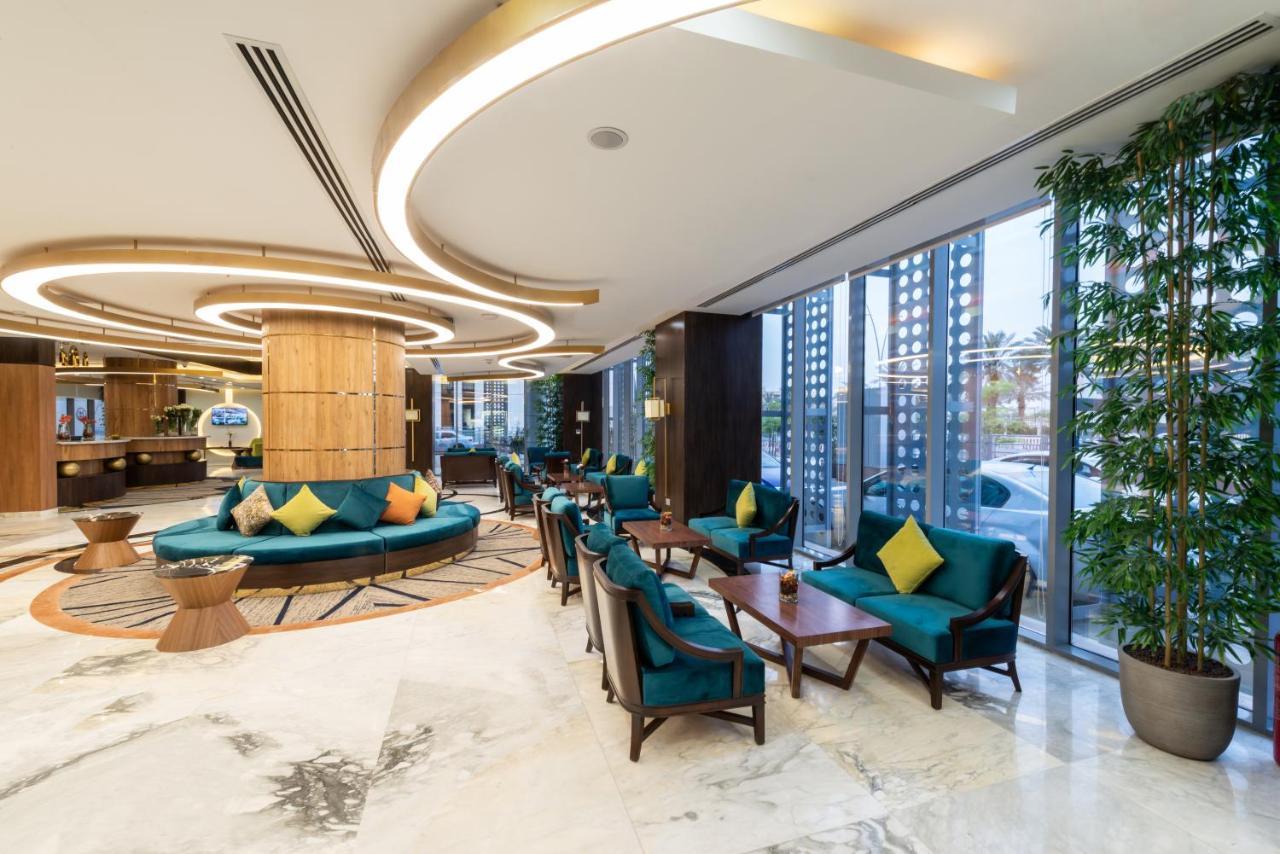 Warwick Riyadh Al Wezarat 外观 照片